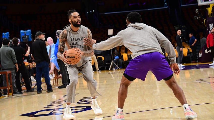 D'Angelo Russell warms up before a game