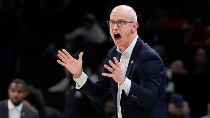 Dan Hurley in the tournament