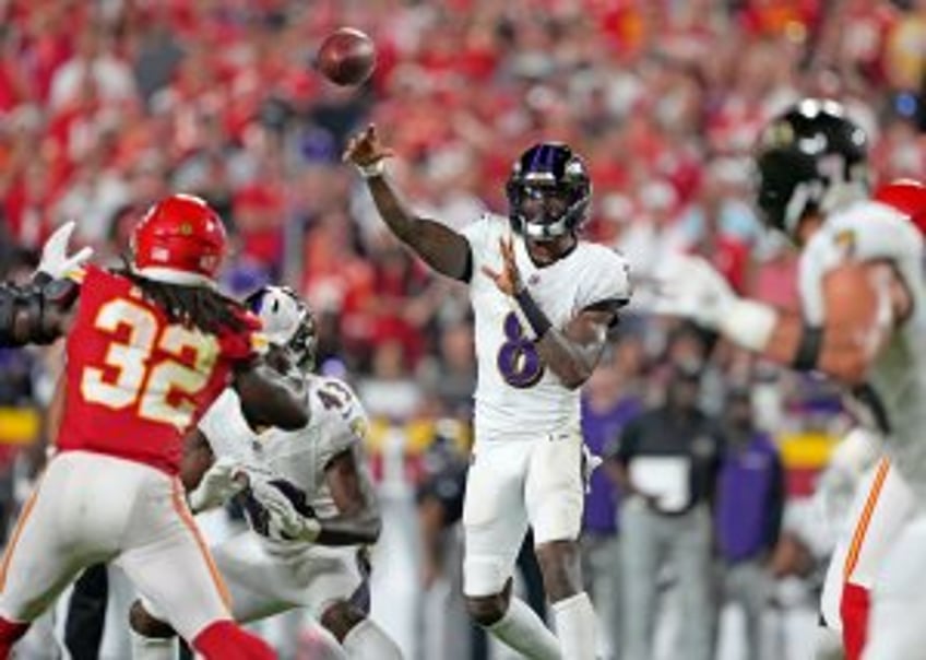 Lamar Jackson, Ravens disagree with overturned TD call vs. Chiefs