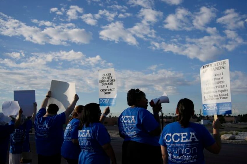 las vegas area teachers union challenges law prohibiting members from striking