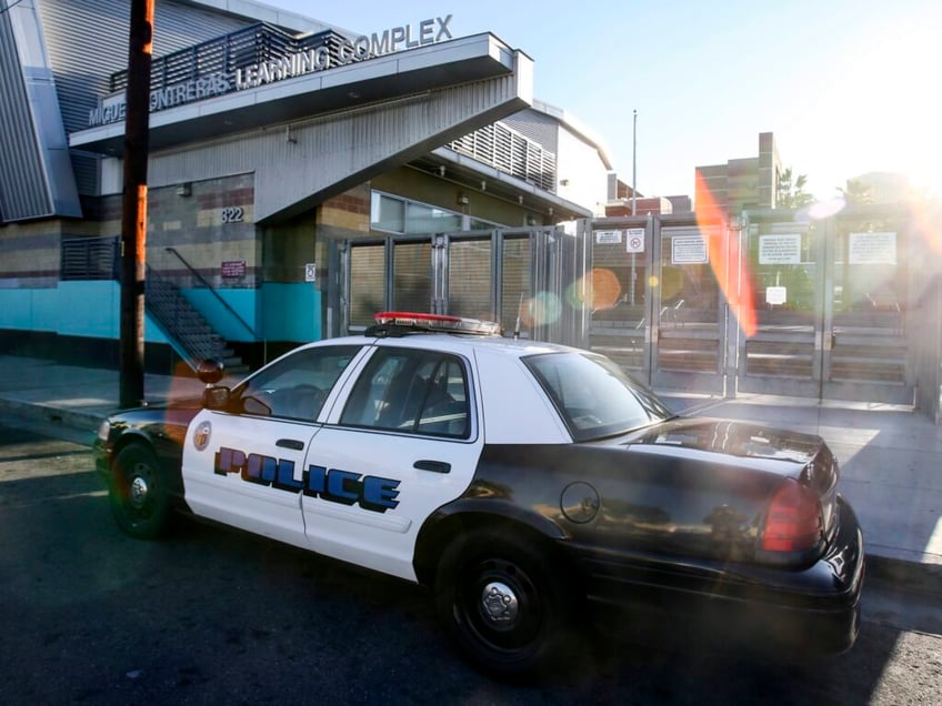 lausd which defunded school police now uses them against ice