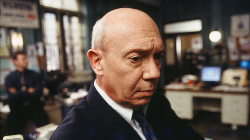 Dann Florek in SVU