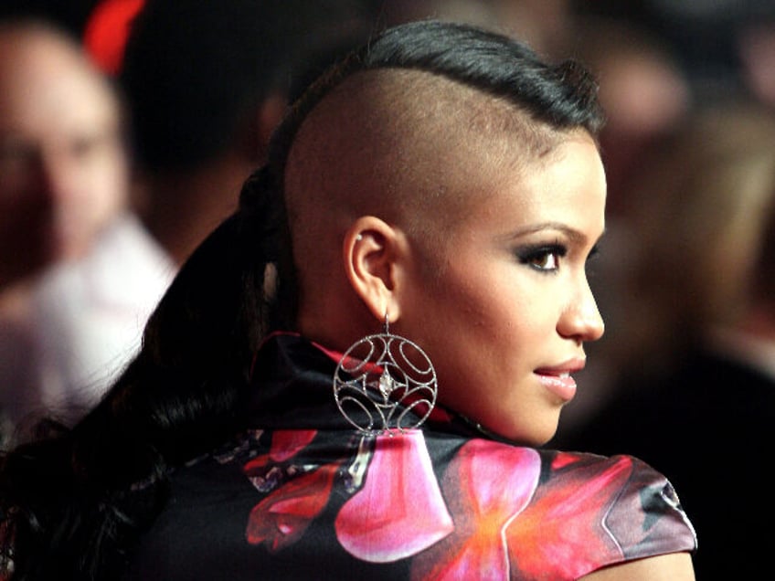 arrives at the 2009 MTV Video Music Awards at Radio City Music Hall on September 13, 2009