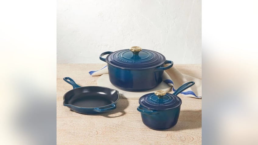Kick-start your cooking with this set of cookware.