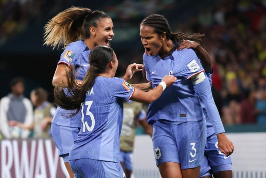 le sommer renard score as france edges brazil 2 1 at the womens world cup