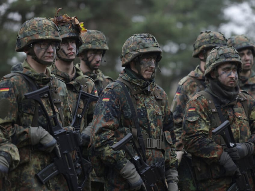 PRENZLAU, GERMANY - NOVEMBER 29: New army (Heer) recruits of the Bundeswehr, Germany's armed forces, participate in basic training on November 29, 2022 near Prenzlau, Germany. German Chancellor Olaf Scholz, following Russia's invasion of Ukraine, pledged to create a special fund of EUR 100 billion to invest in Germany's armed …