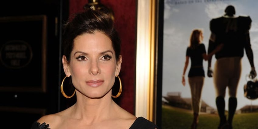 leave her alone fans defend sandra bullock after she receives backlash for blind side controversy