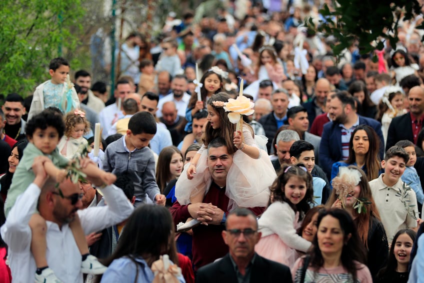 lebanese christians flee israeli airstrikes on their villages amidst war with hezbollah