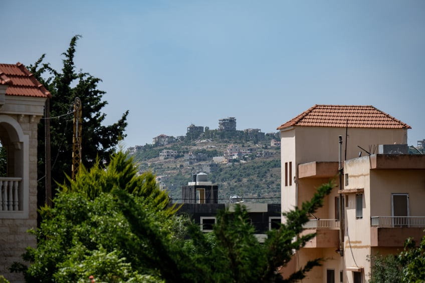 lebanese christians flee israeli airstrikes on their villages amidst war with hezbollah