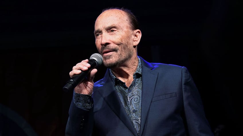 Singer Lee Greenwood