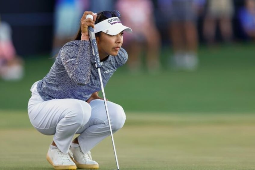 lee hataoka lead by one at lpga tour championship