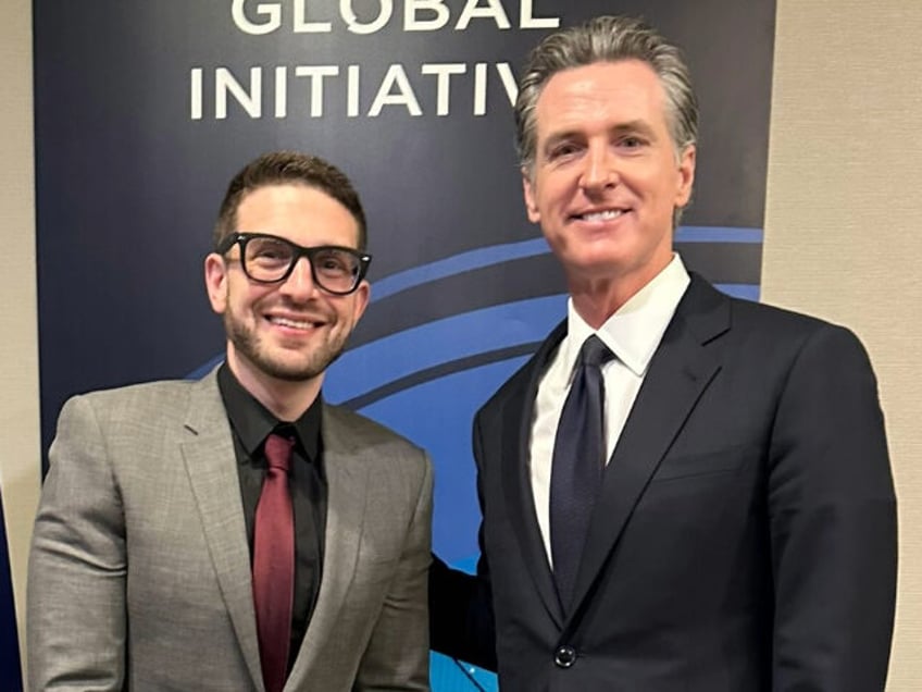 lefts sugar daddy alex soros huddles with great leader gavin newsom at clinton global initiative