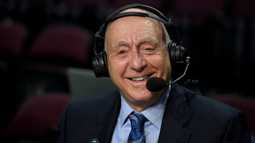 legendary broadcaster dick vitale says he is cancer free santa claus came early