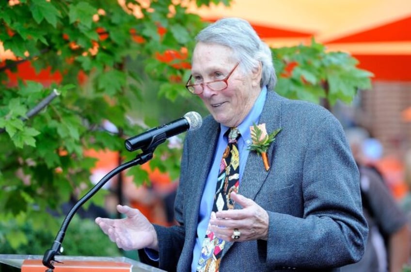 legendary mlb orioles third baseman robinson dead at 86