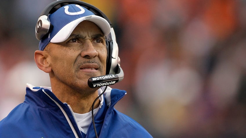 Tony Dungy with the Colts