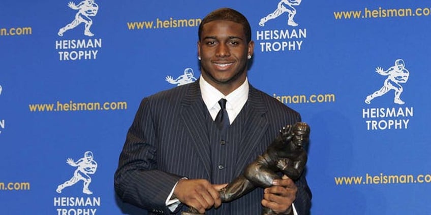 legendary running back reggie bush files defamation lawsuit against ncaa