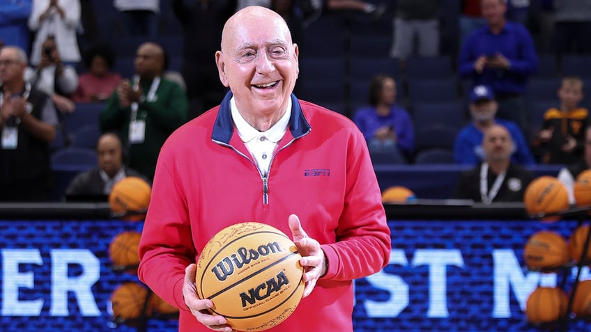 Dick Vitale in 2022