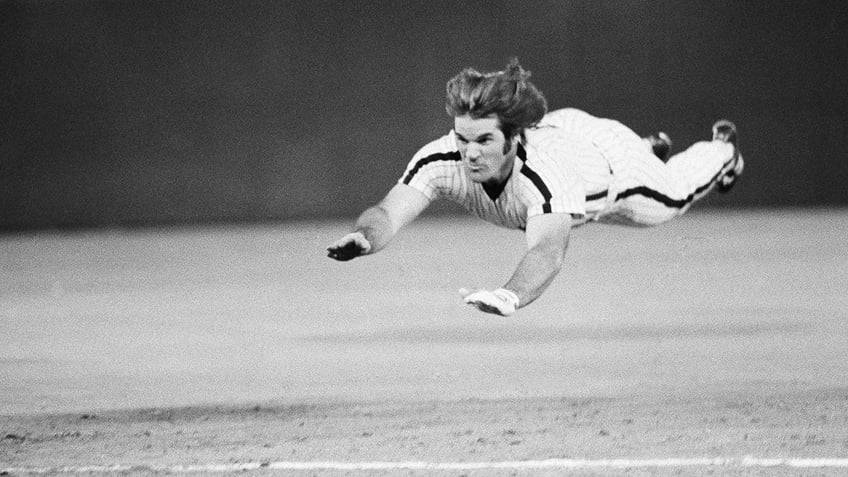 Pete Rose slides