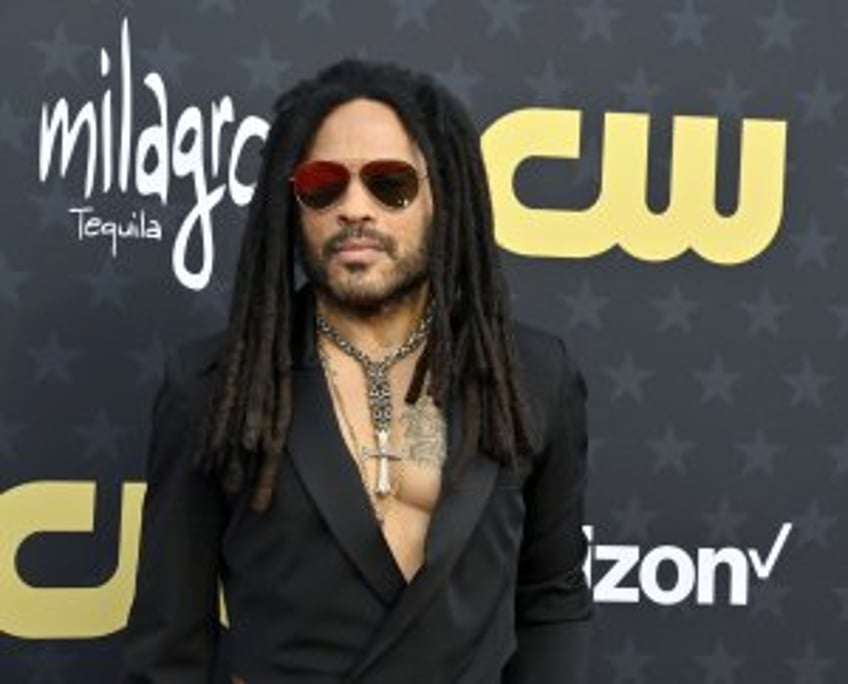 Lenny Kravitz to accept the Music Icon honor at the People's Choice Awards