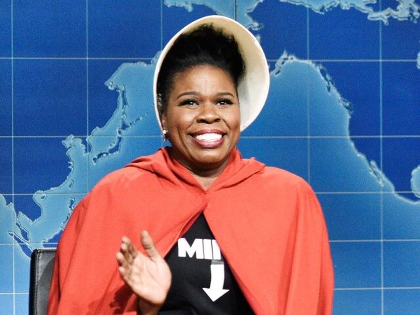 leslie jones reveals she had three abortions starting at age 18 planned parenthood saved my life