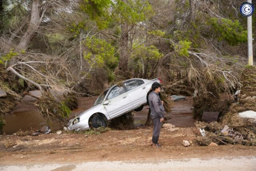 libyan city buries 700 people killed in devastating floods as 10000 are reported missing