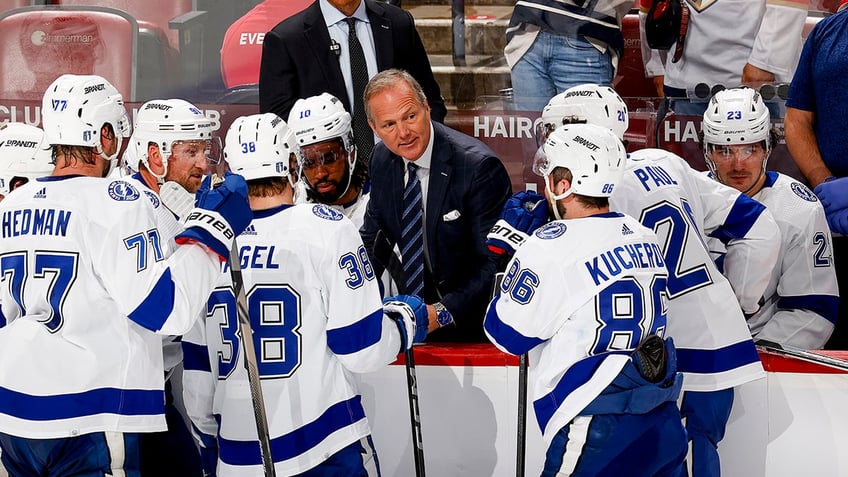 Jon Cooper on bench