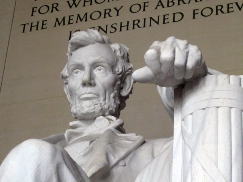 Lincoln Memorial (Wally Gobetz / Flickr / CC / Cropped)