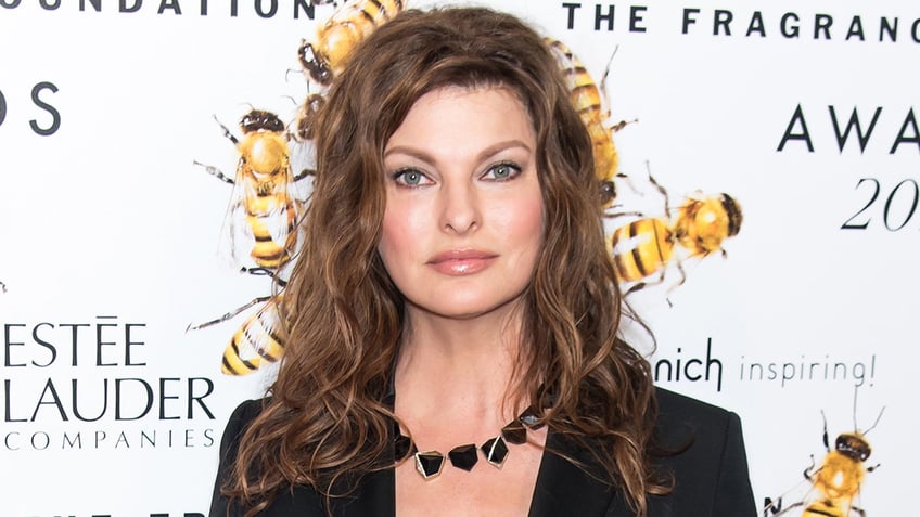 linda evangelista claims ex husband was abusive during 6 year marriage he knew not to touch my face