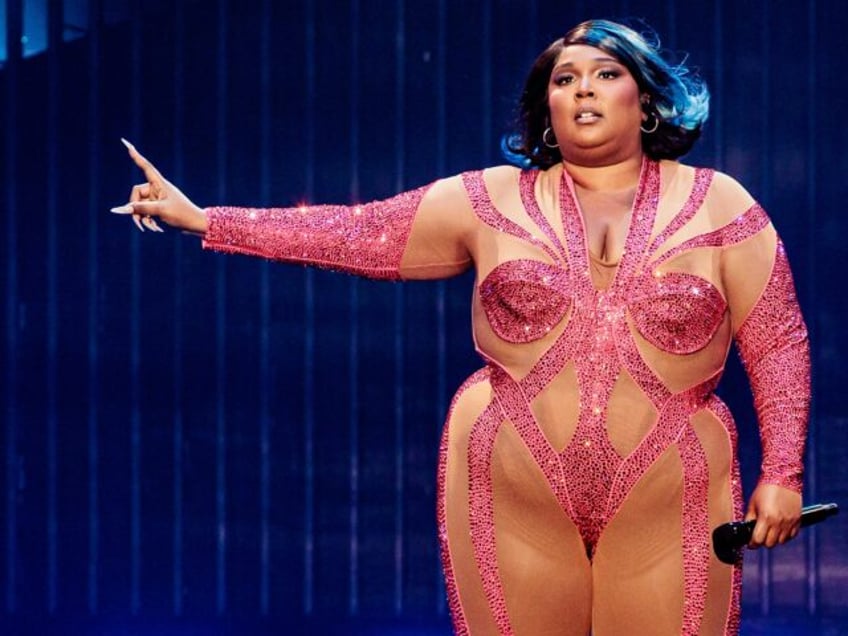 lizzo responds to racial sexual abuse lawsuit i am not the villain