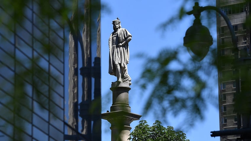 long island town says it will take statues of washington jefferson columbus rejected by woke nyc officials