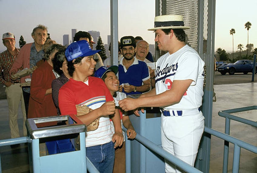 long overdue dodgers to retire fernando valenzuelas iconic no 34