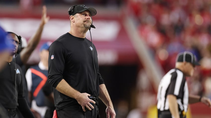 Lions coach Dan Campbell during game versus 49ers