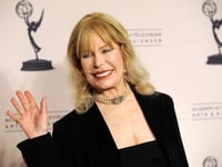 Loretta Swit, Emmy-winner who played Maj. Houlihan on pioneering series ‘M.A.S.H.,’ has died at 87