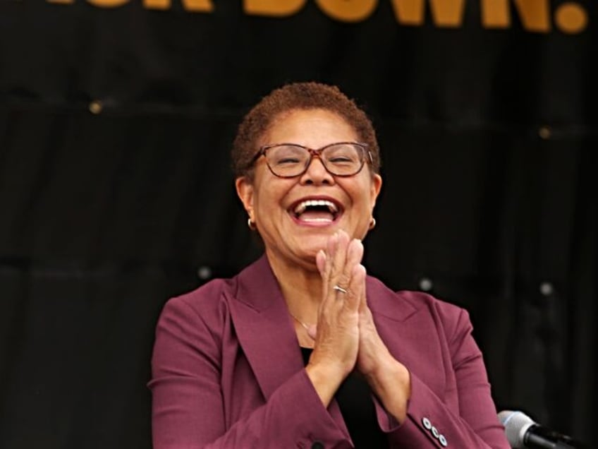 LEIMERT PARK, CA - DECEMBER 10, 2022 - - Los Angeles Mayor-elect Karen Bass acknowledges t