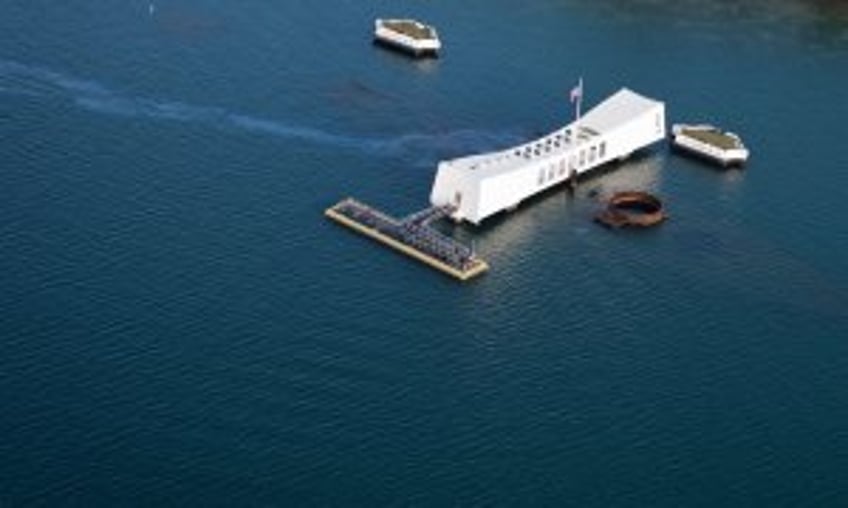 Lou Conter, last living survivor aboard USS Arizona during Pearl Harbor attack, dies at 10