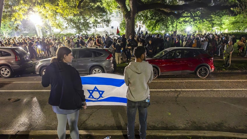 Pro Israeli demonstrators