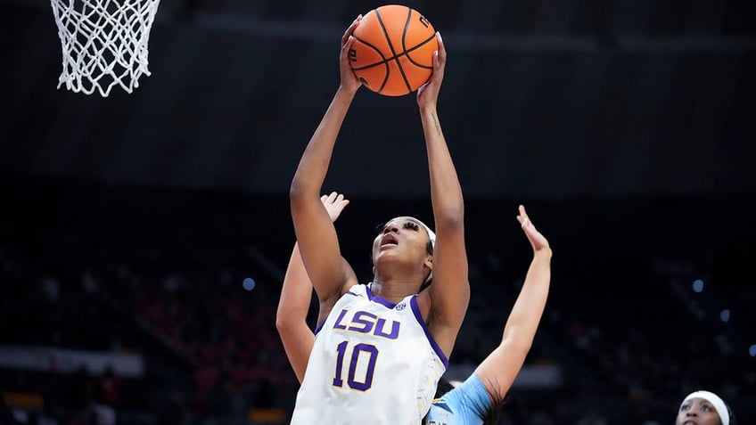 lsu star angel reese posts cryptic message amid rumors about her playing status