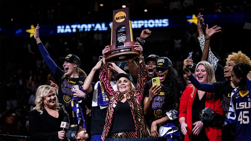 lsu to reward kim mulkey with richest total contract in womens college basketball history reports