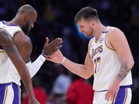 Luka scores 29 points and LeBron adds 17 in the Lakers’ 2nd straight win over the Clippers, 108-102