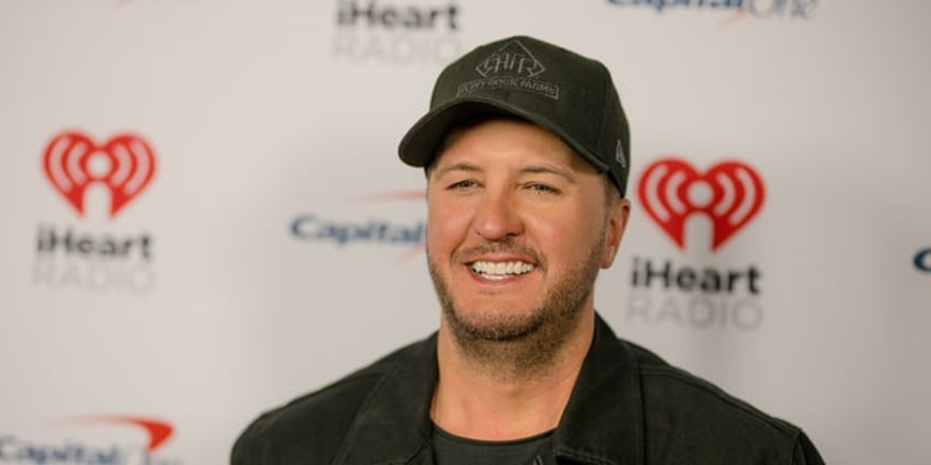 luke bryan cancels third show in a row due to illness i am sorry to let you down