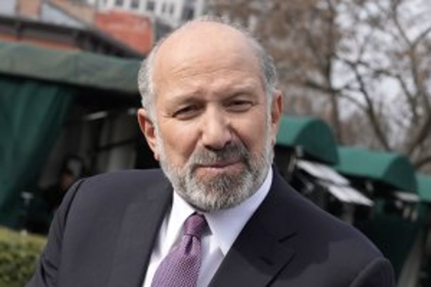 Lutnick: Trump administration to keep 10% tariffs for 'foreseeable future'
