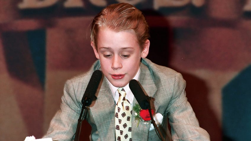 macaulay culkin from home alone to hollywood walk of fame