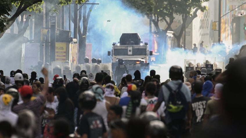 police crackdown caracas