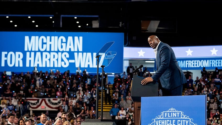 Magic Johnson at Harris rally