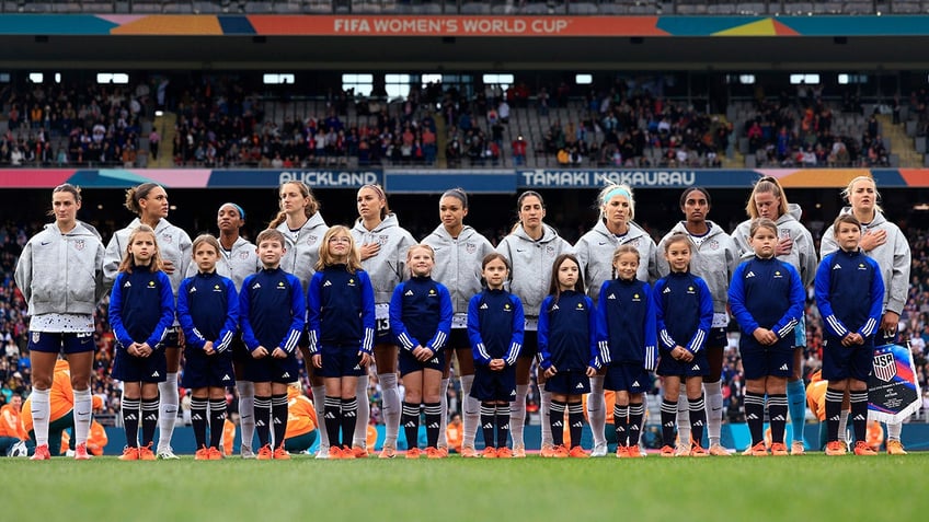 majority of uswnt remains silent as national anthem plays prior to womens world cup opener against vietnam