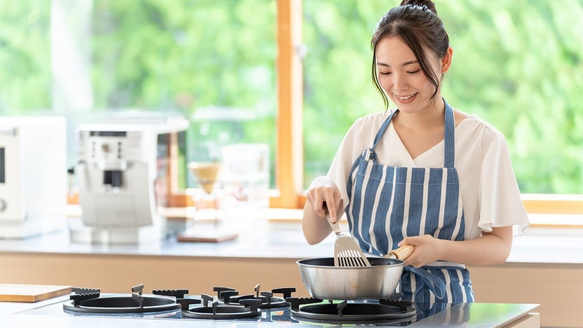 making dinner in a flash is a lot easier with a well stocked pantry say nutritionists heres what to know