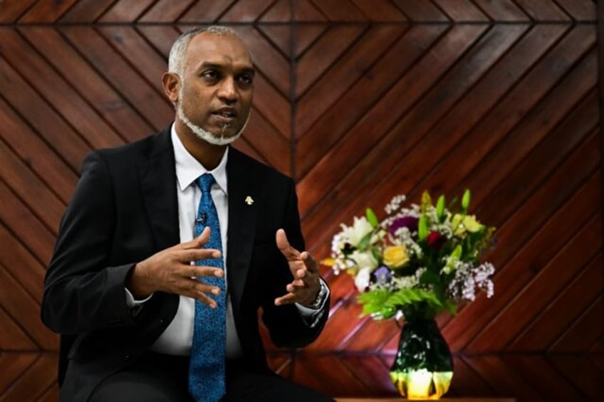 maldives to inaugurate new china leaning leader