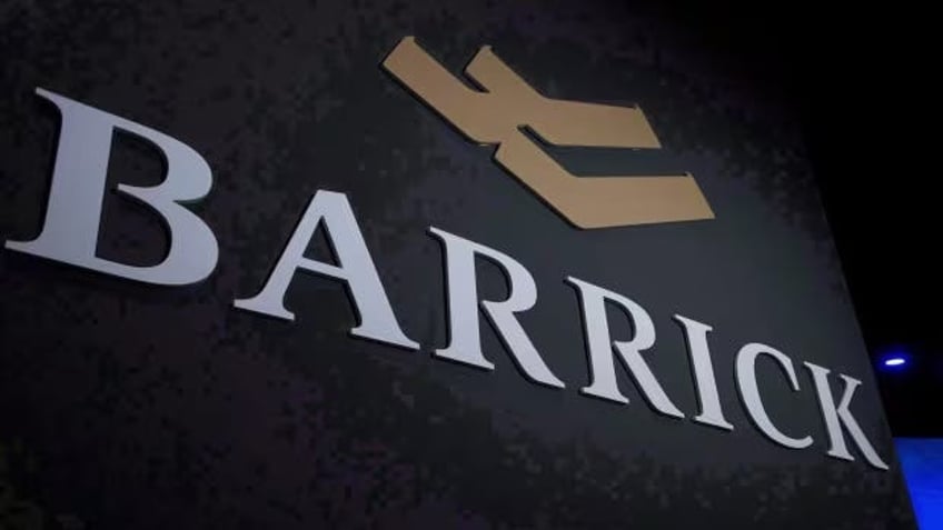 mali seizes 3 tons of gold from barrick amid ownership dispute