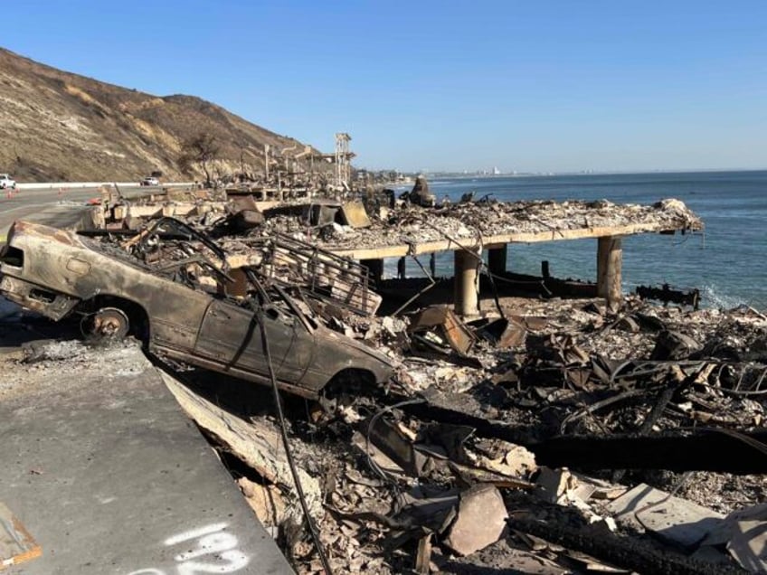 Malibu fire damage (Joel Pollak / Breitbart News)