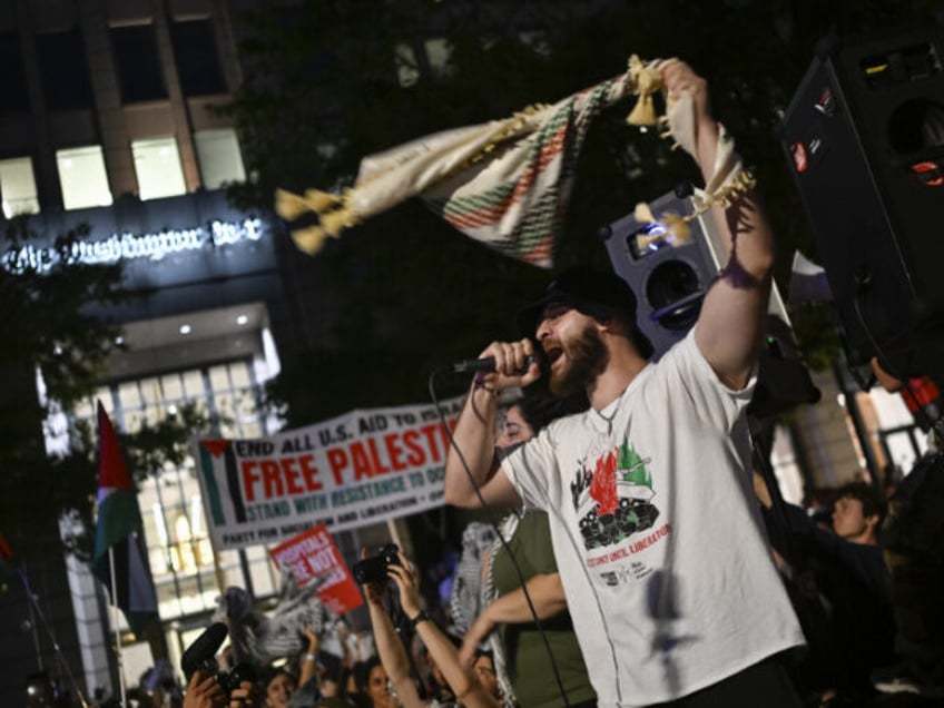 ro-Palestinian protestors rally outside the White House and march in Washington DC ahead o